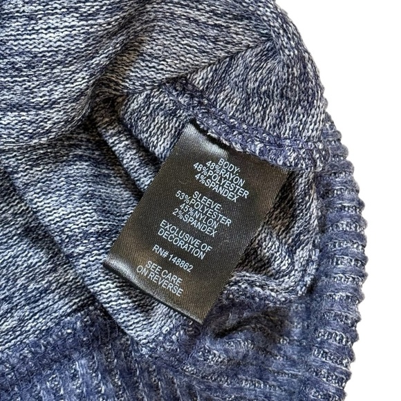 TORRID LONG SLEEVE TOP LACE SLEEVE SHIRT SWEATSHIRT Size 4 NEW With Tags - Picture 4 of 4